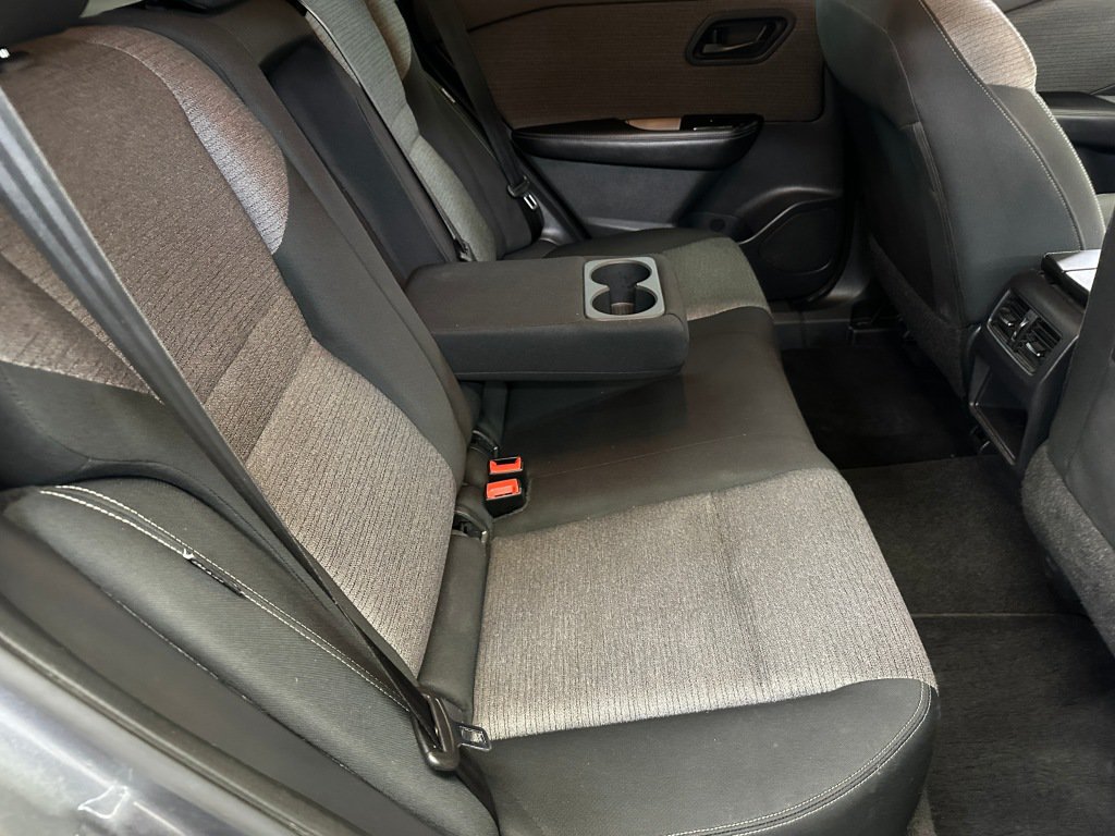 Used 2021 Nissan Rogue S AWD/4WD image 26
