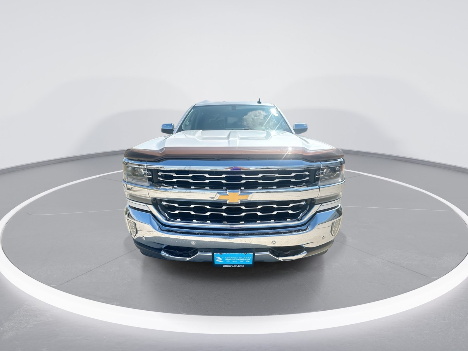 Certified 2018 Chevrolet Silverado 1500 LTZ w/ Sport Package AWD/4WD image 3