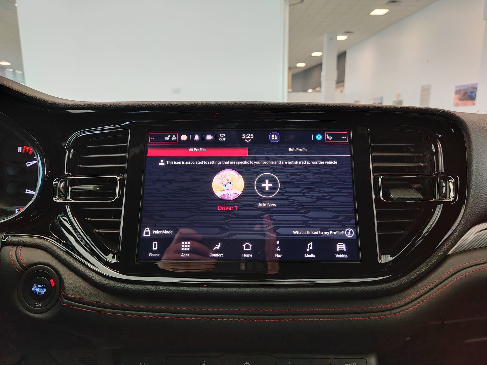 Used 2025 Dodge Durango GT image 29