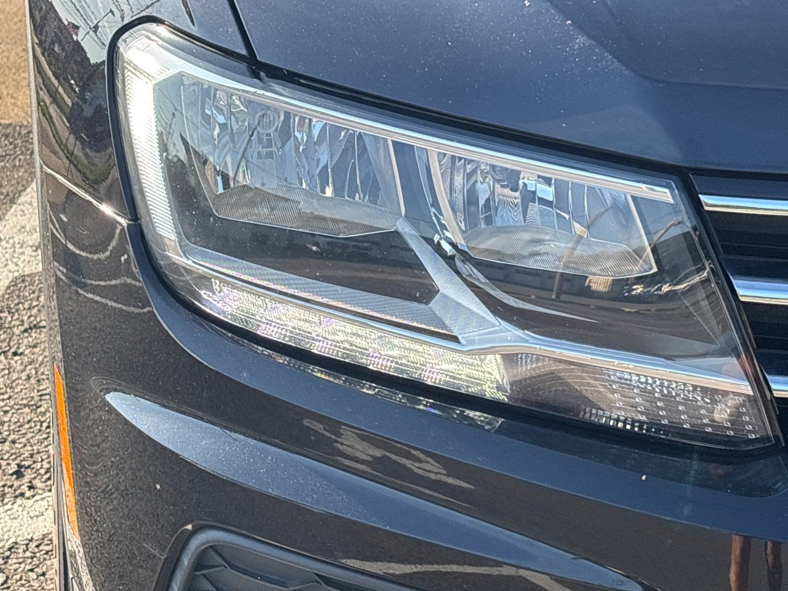 Used 2019 Volkswagen Tiguan SE AWD/4WD image 29