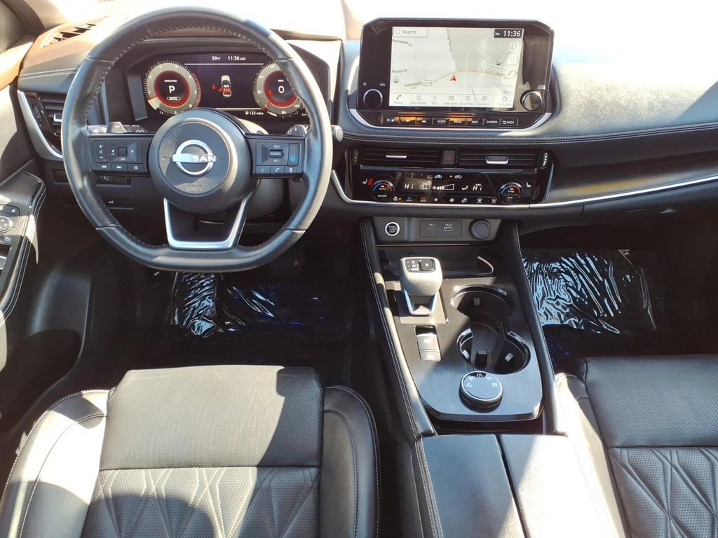 Certified 2023 Nissan Rogue Platinum w/ Platinum Premium Package image 12