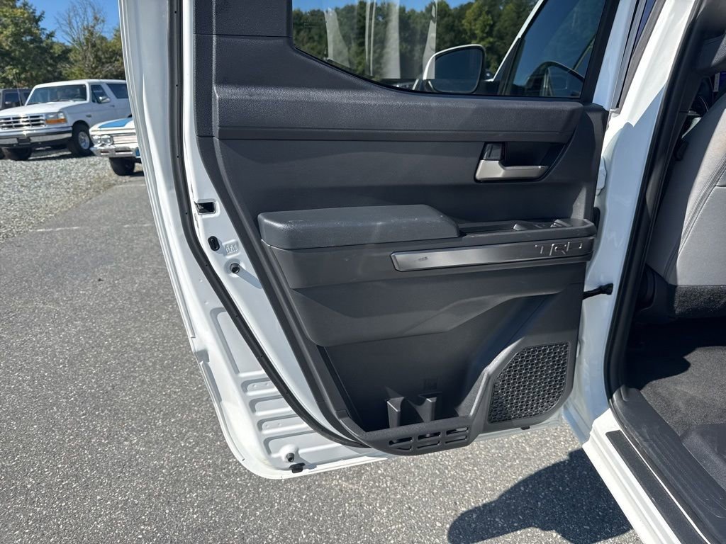Used 2025 Toyota Tacoma TRD Off-Road image 26