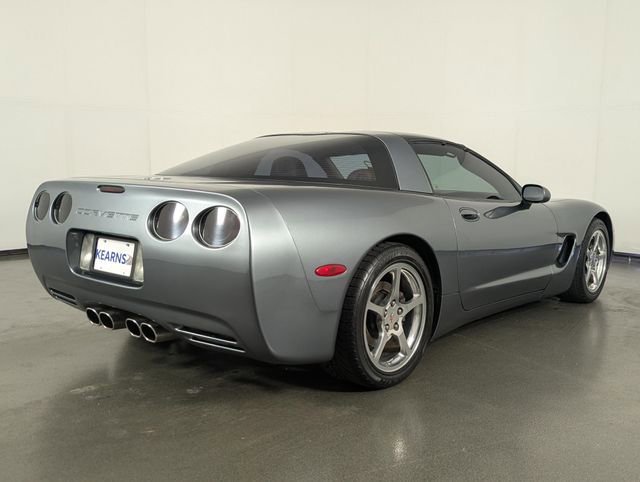 Used 2003 Chevrolet Corvette Coupe w/ Preferred Equipment Group RWD image 8