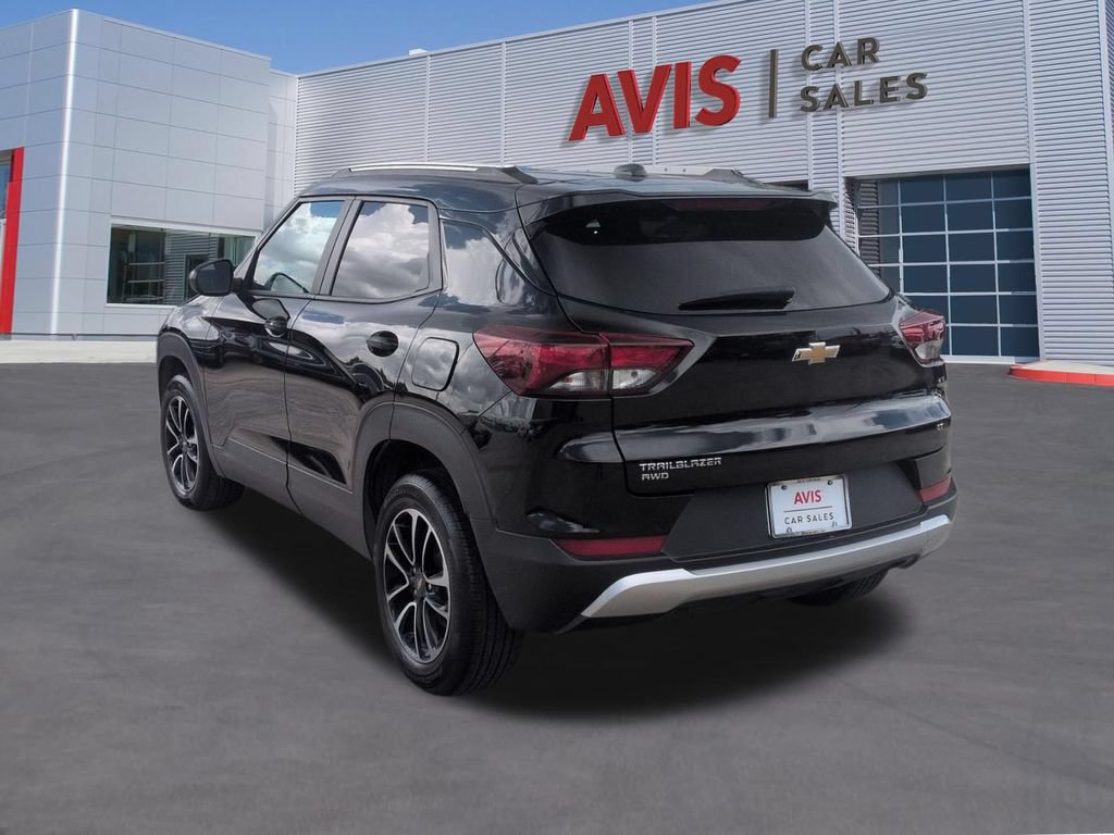 Used 2025 Chevrolet TrailBlazer LT AWD/4WD image 9