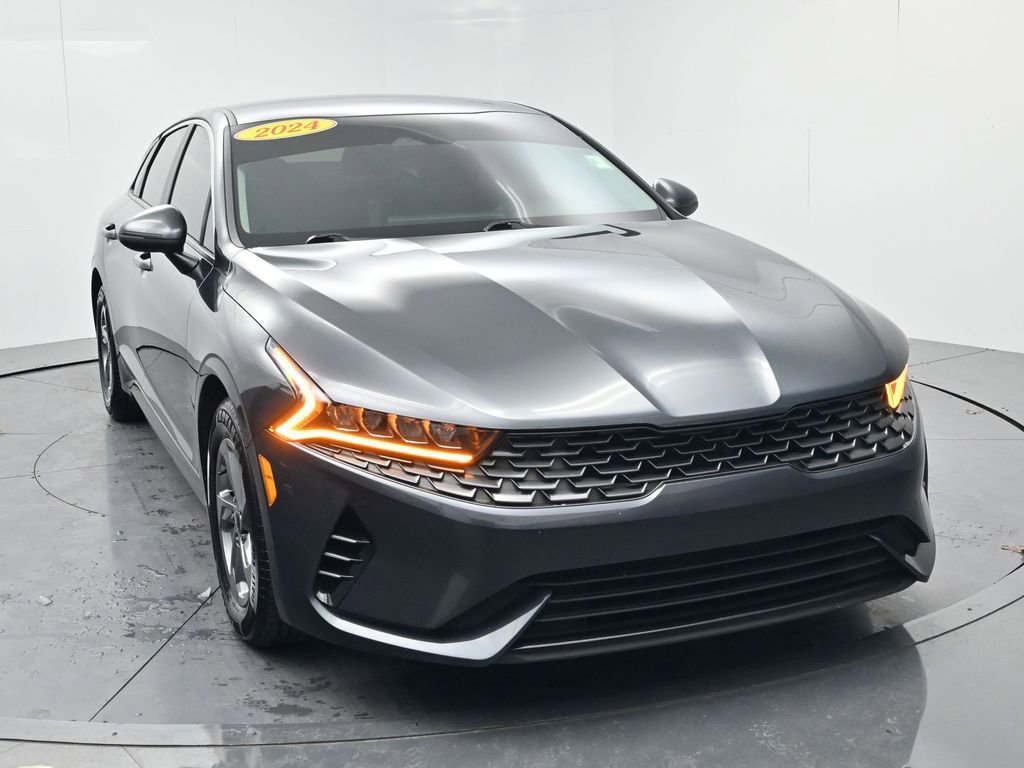 Used 2024 Kia K5 LXS image 2