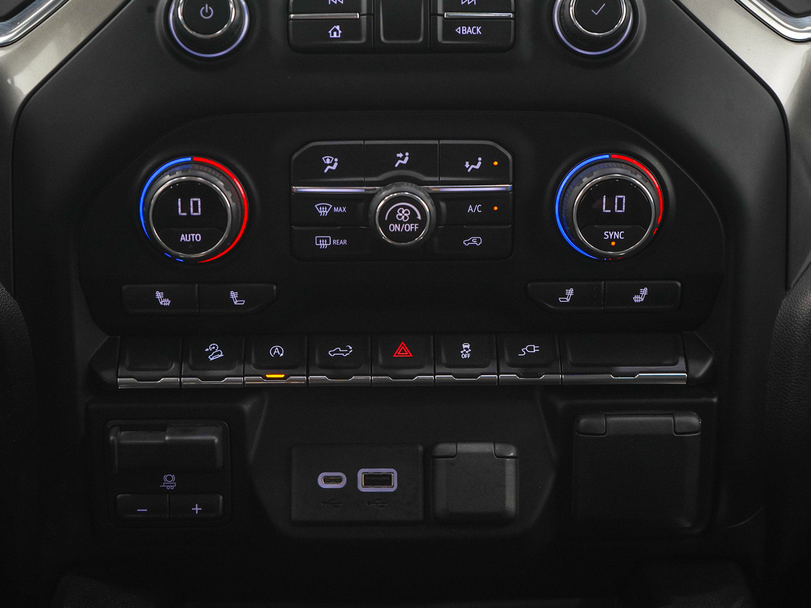 Used 2021 Chevrolet Silverado 1500 LT Trail Boss w/ Convenience Package II AWD/4WD image 19