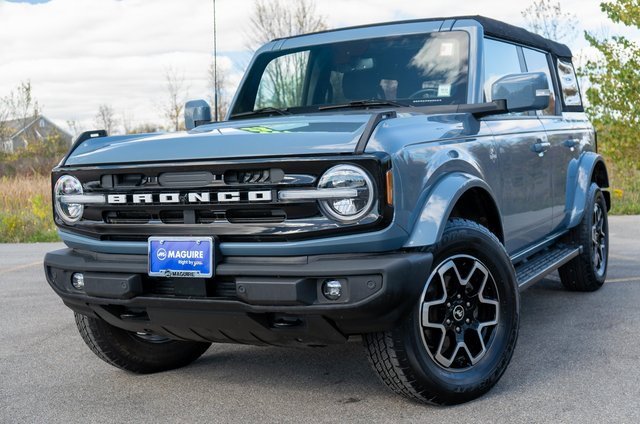 Used 2023 Ford Bronco Outer Banks image 1