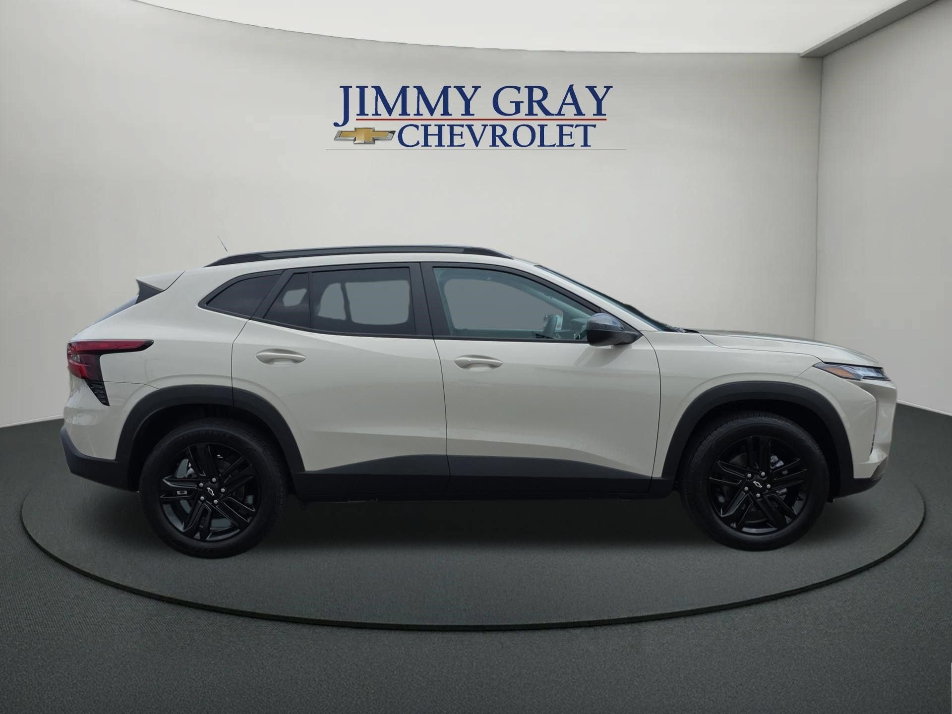 New 2026 Chevrolet Trax ACTIV w/ Sunroof Package FWD image 6