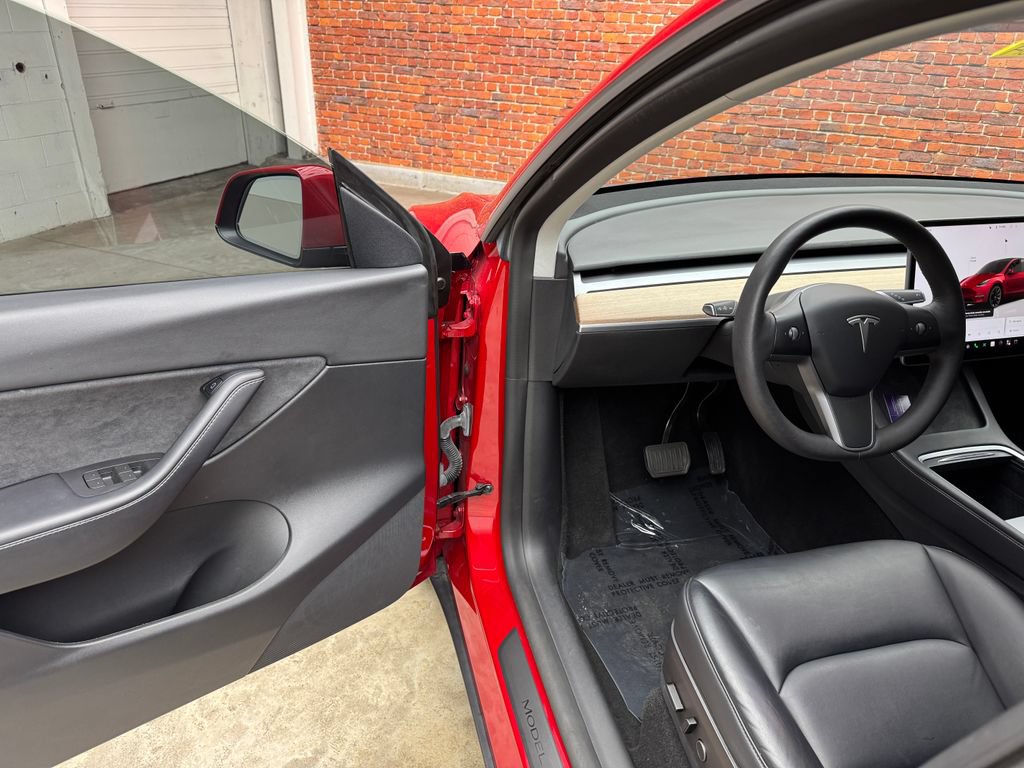Used 2022 Tesla Model Y Long Range AWD/4WD image 8