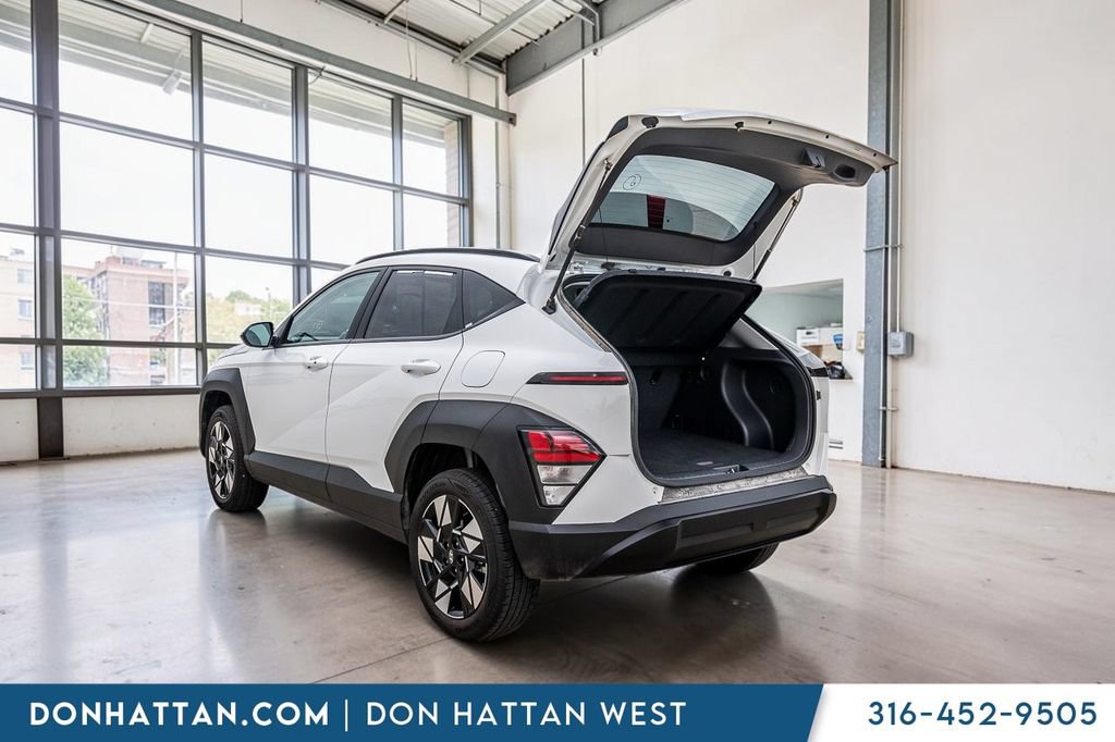 Used 2025 Hyundai Kona SEL AWD/4WD image 24