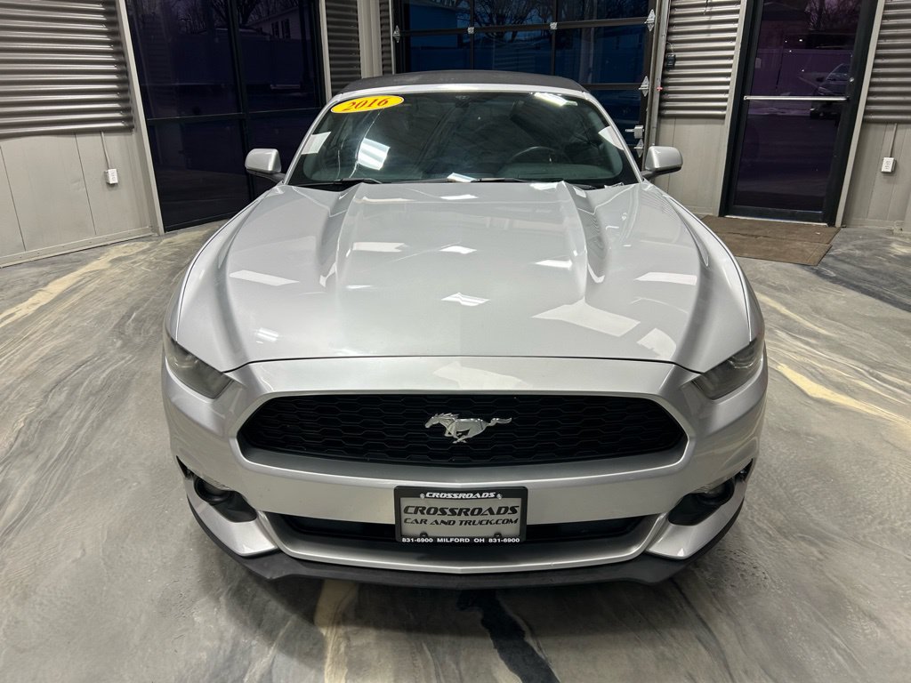 Used 2016 Ford Mustang Convertible w/ Equipment Group 051A RWD image 31