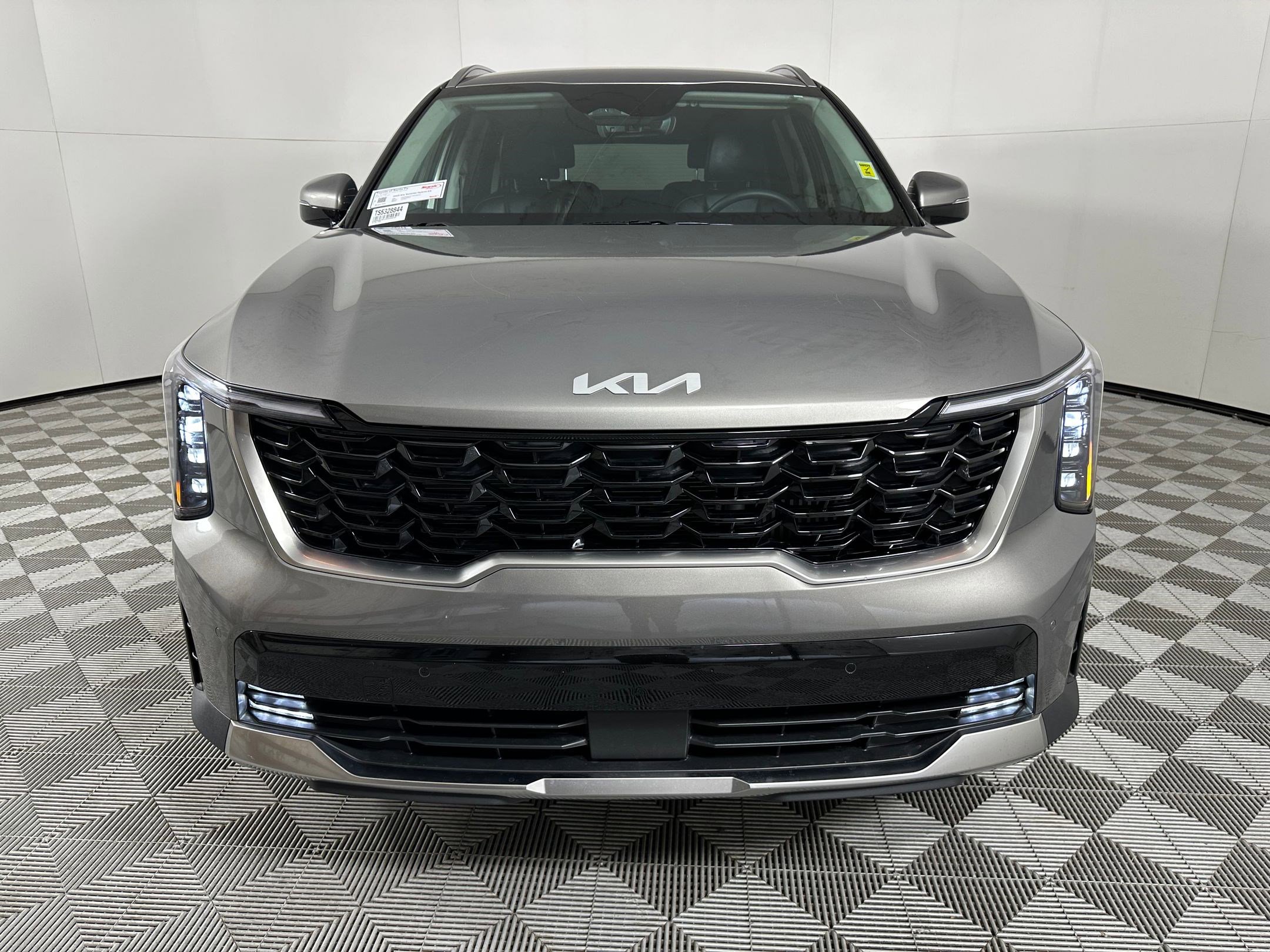 Used 2025 Kia Sorento EX image 5