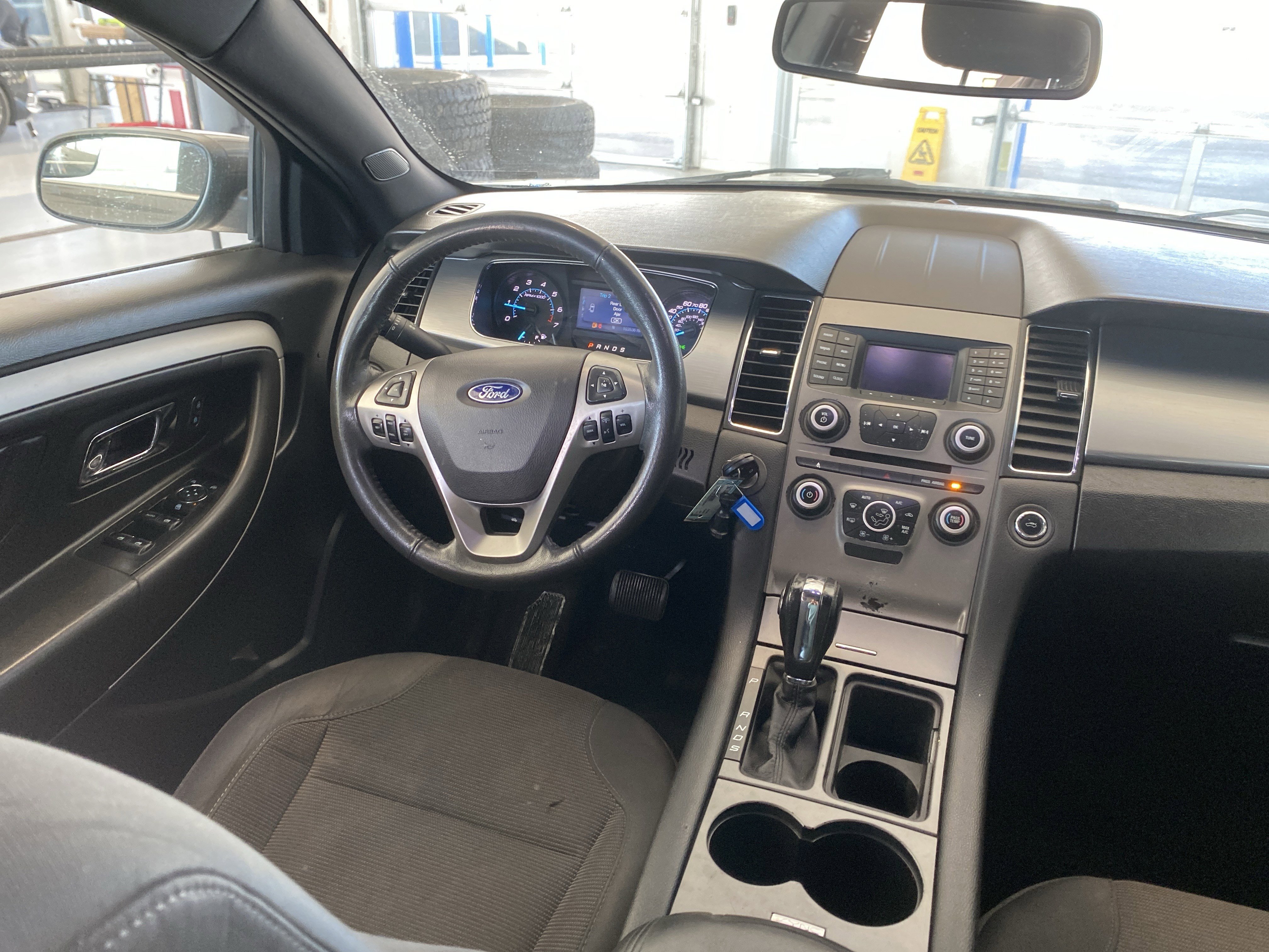 Used 2018 Ford Taurus SEL image 21