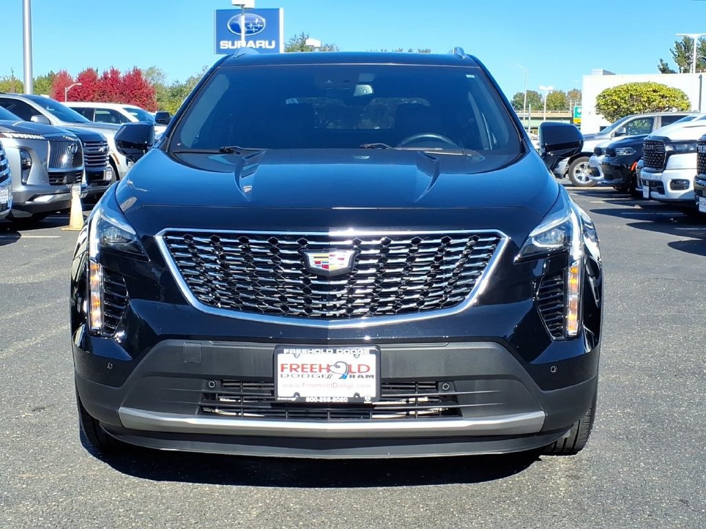 Used 2019 Cadillac XT4 Premium Luxury AWD/4WD image 2
