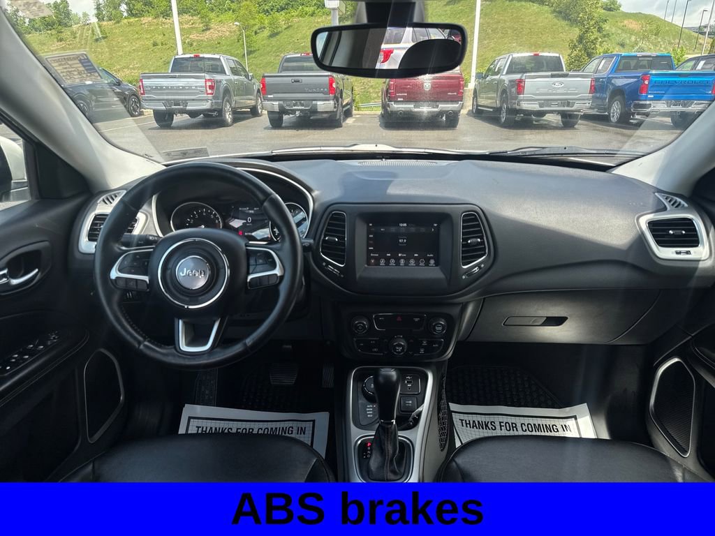 Used 2020 Jeep Compass Latitude w/ Cold Weather Group AWD/4WD image 11