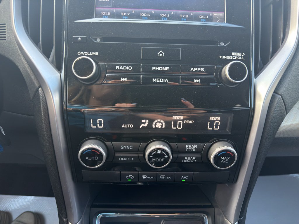 Used 2022 Subaru Ascent 8-Passenger AWD/4WD image 18