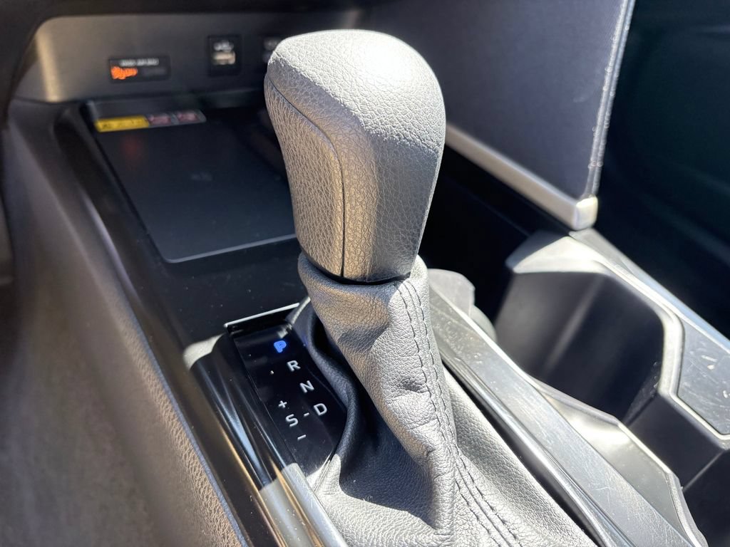 Used 2025 Toyota Camry LE FWD image 22