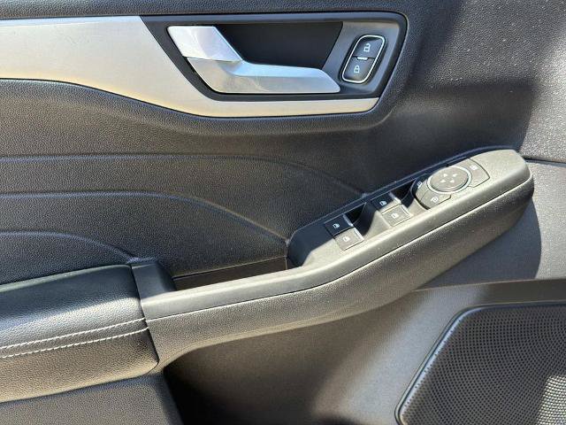 Certified 2021 Ford Escape SE w/ SE Sport Appearance Package FWD image 23