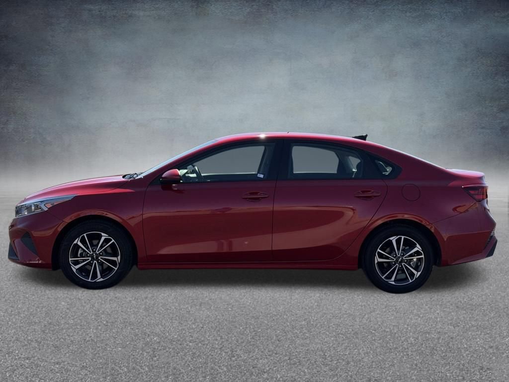 Used 2024 Kia Forte LXS FWD image 7