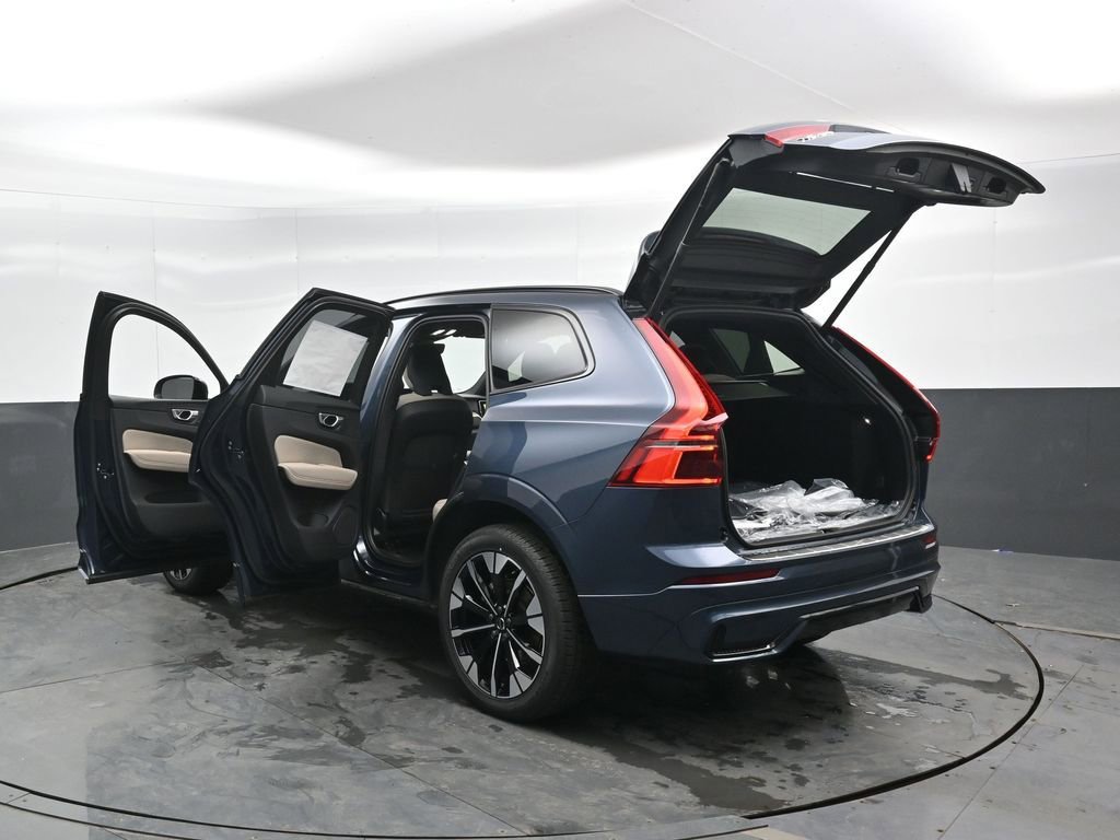 New 2026 Volvo XC60 B5 Plus w/ Climate Package AWD/4WD image 43