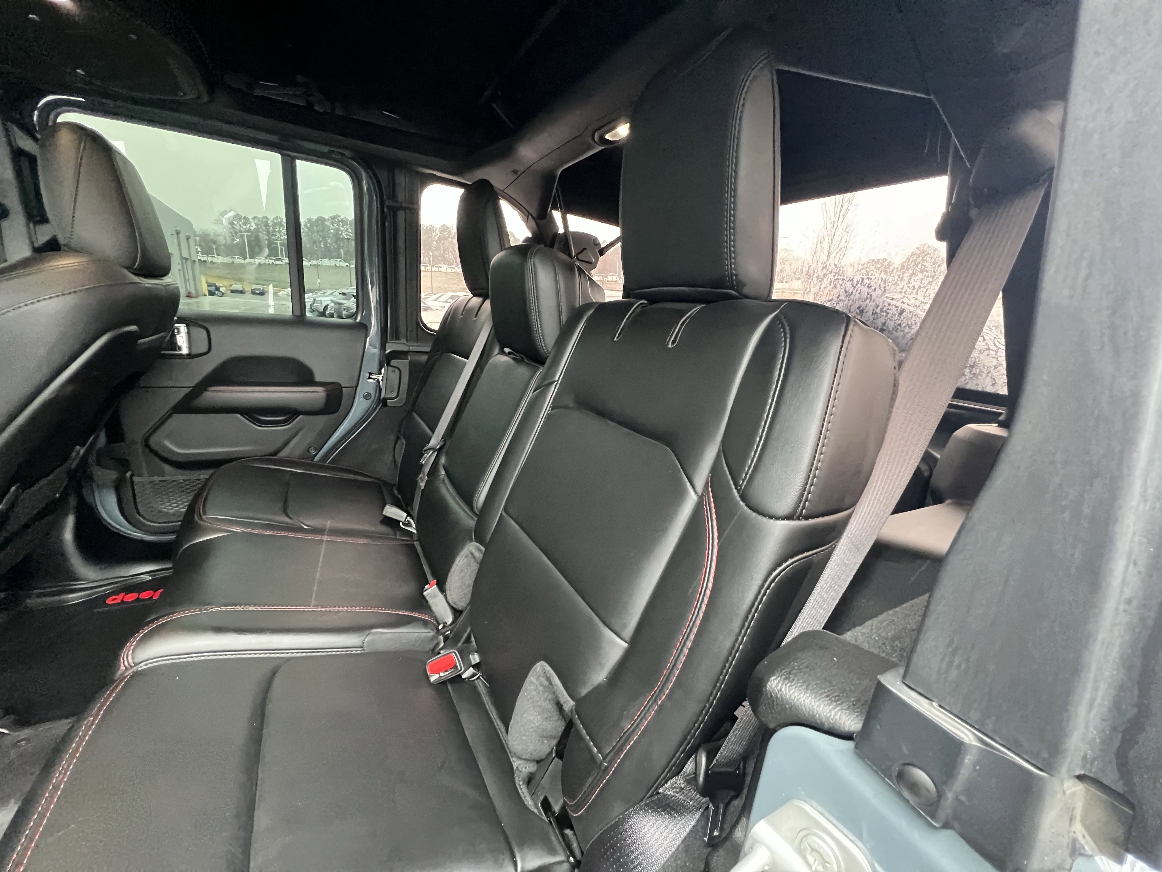 Used 2024 Jeep Wrangler Unlimited Rubicon image 33