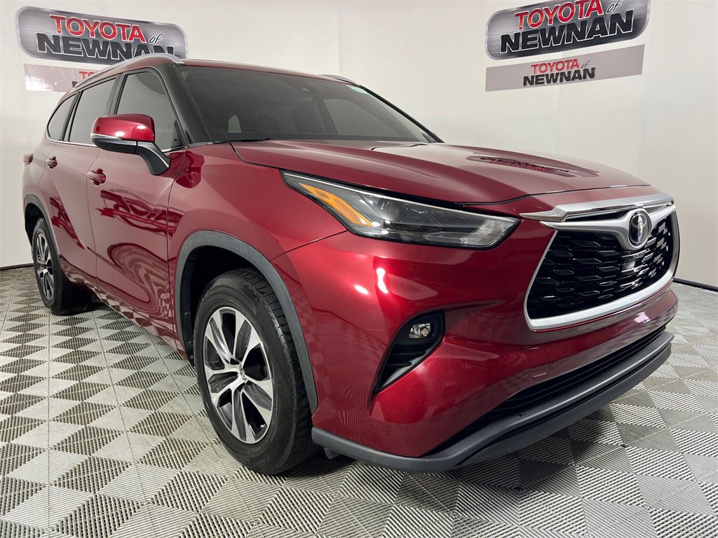 Used 2023 Toyota Highlander XLE