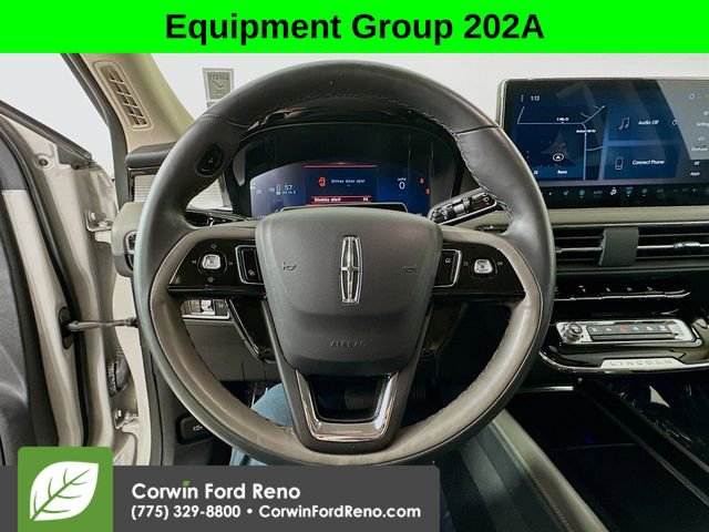 Used 2023 Lincoln Corsair Reserve w/ Equipment Group 202A image 11