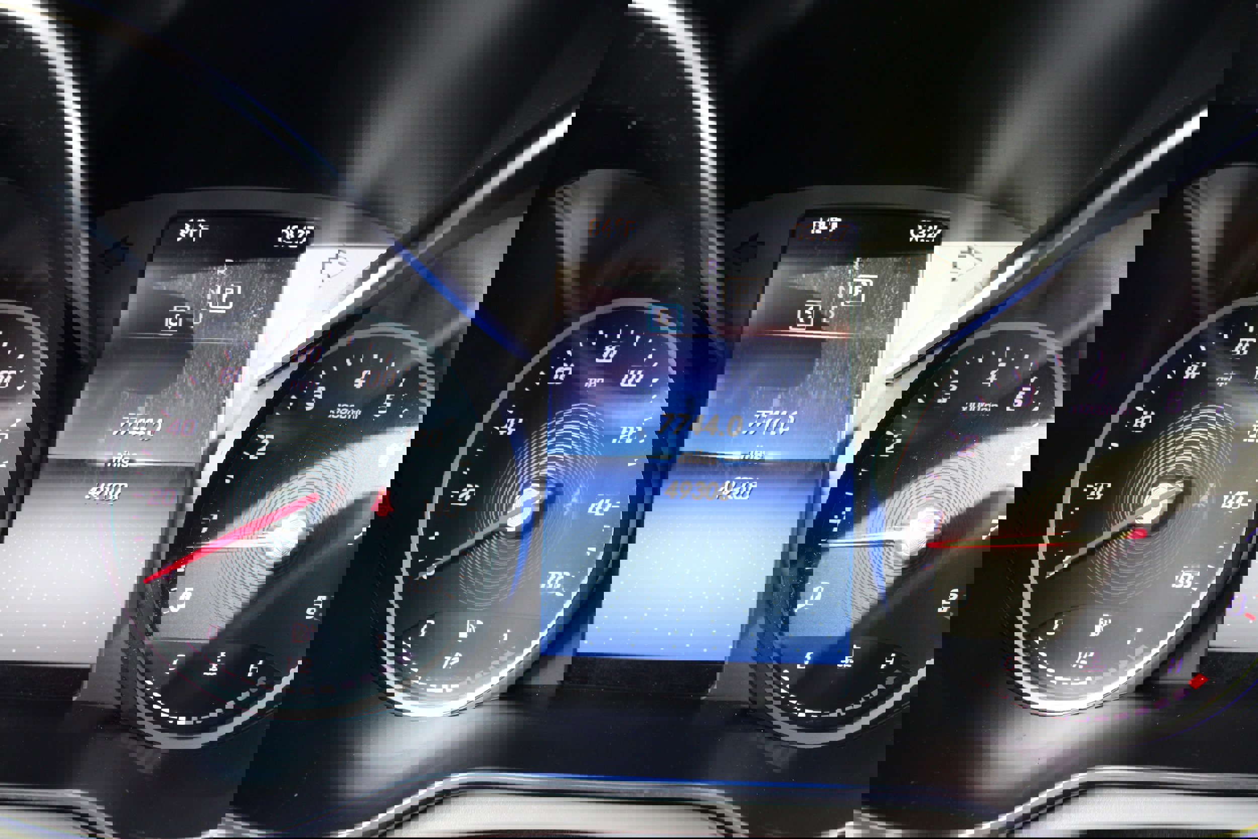 Used 2022 Mercedes-Benz GLC 300 image 2