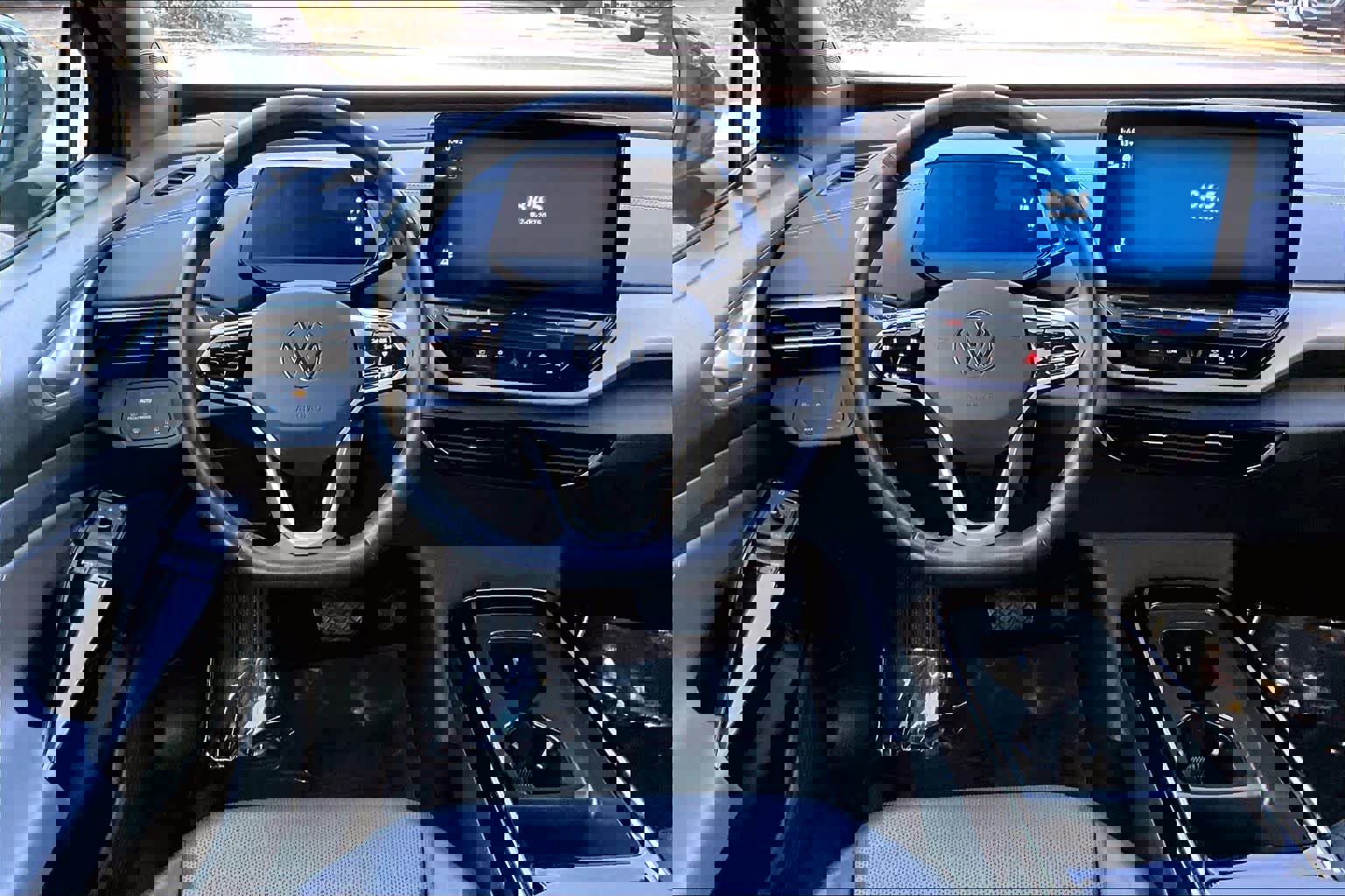 Used 2023 Volkswagen ID.4 S image 6