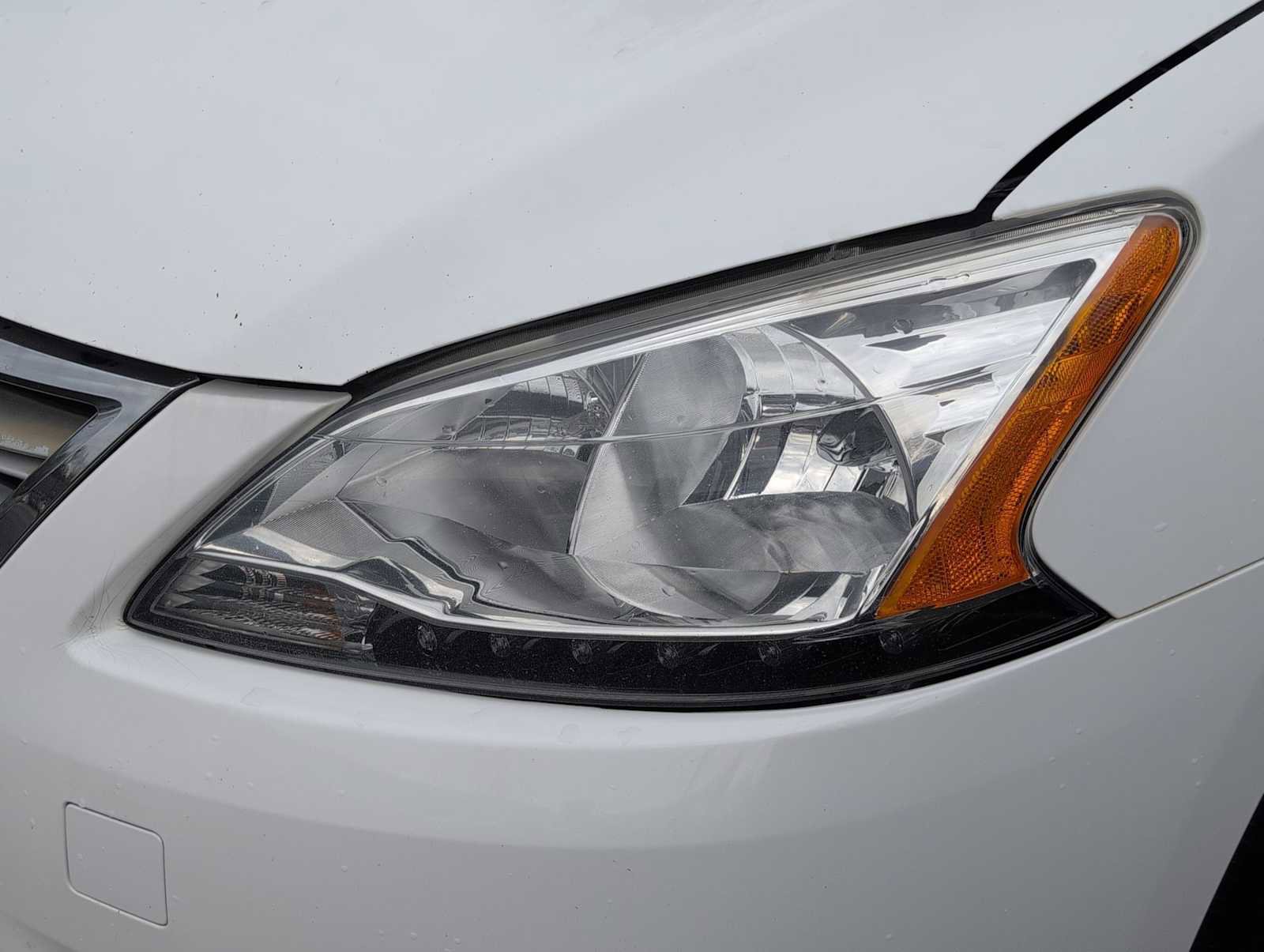 Used 2015 Nissan Sentra S image 11