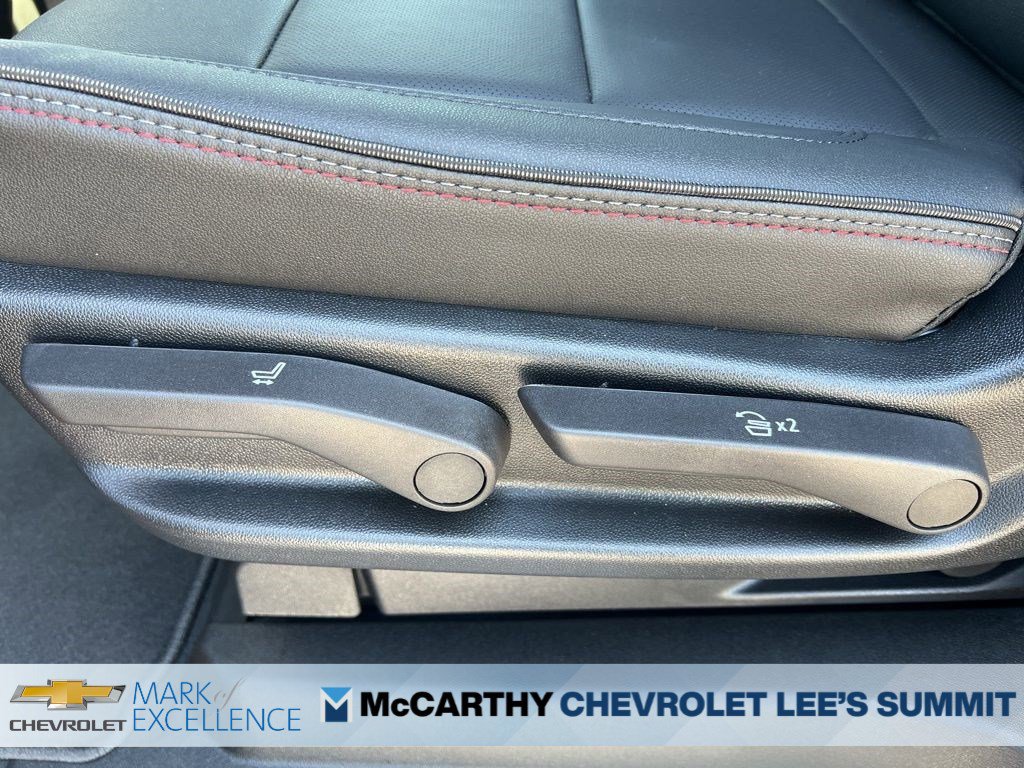 New 2026 Chevrolet Suburban RST AWD/4WD image 38