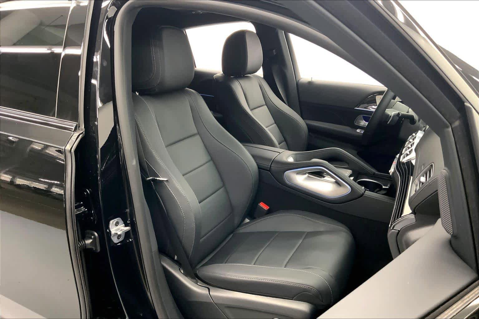 New 2026 Mercedes-Benz GLE 450 4MATIC Coupe image 3