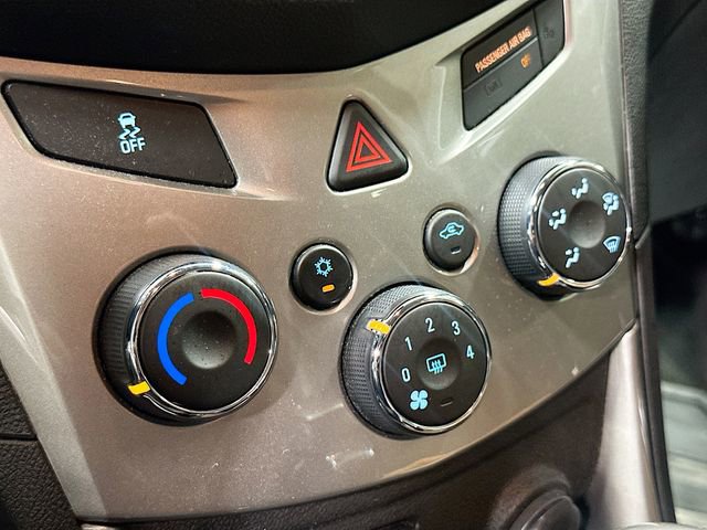 Used 2016 Chevrolet Trax LT w/ LT Convenience Package image 17