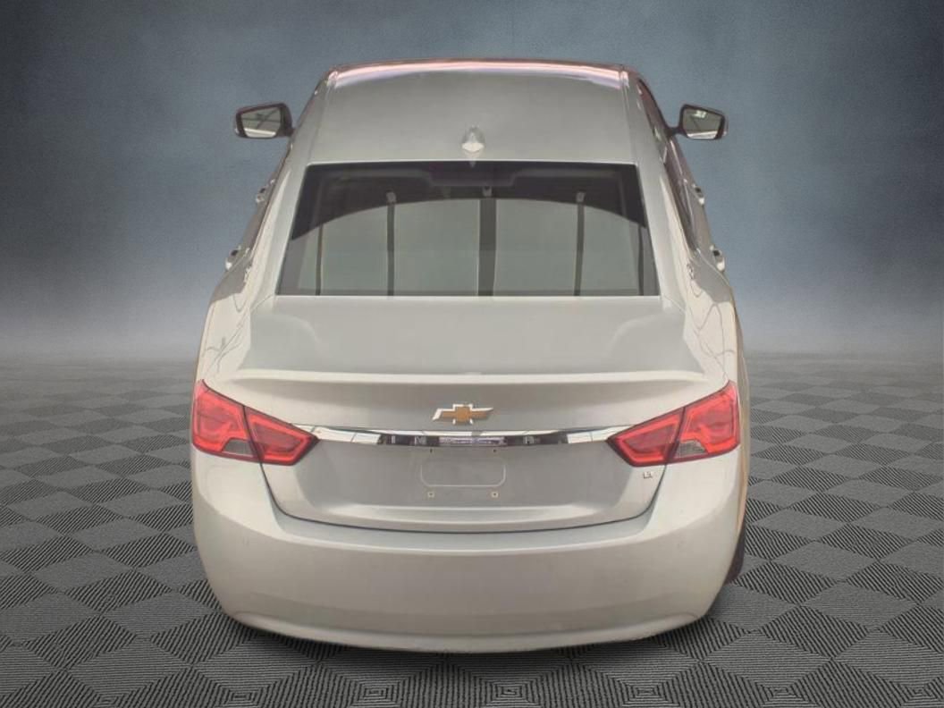 Used 2016 Chevrolet Impala LT w/ Convenience Package image 5