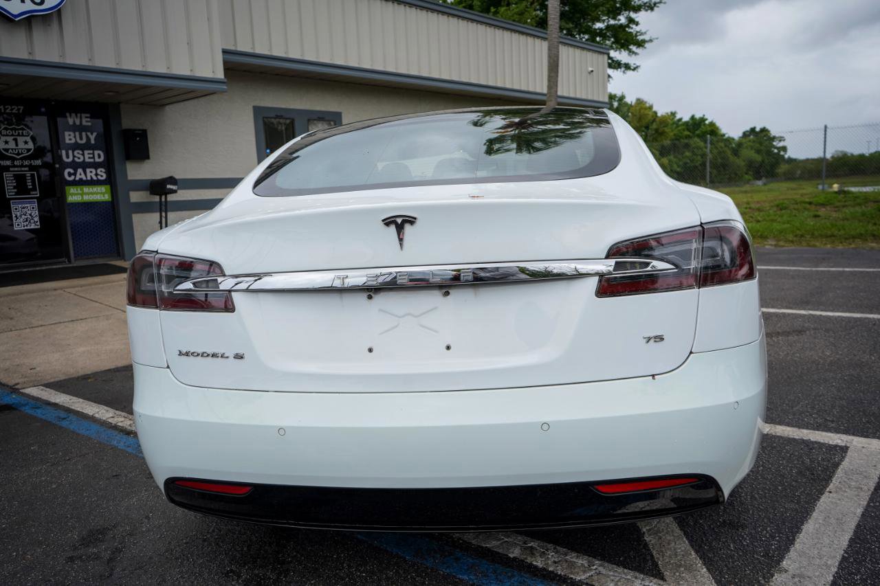 Used 2016 Tesla Model S 70 image 5
