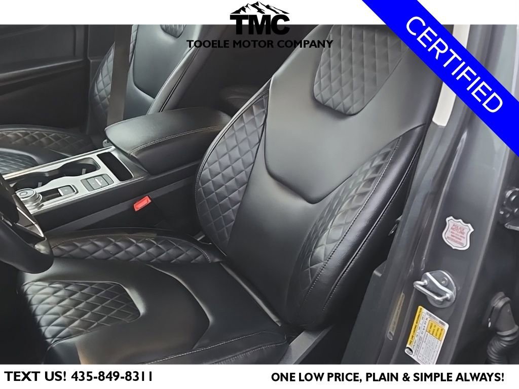 Used 2024 Ford Edge Titanium image 16