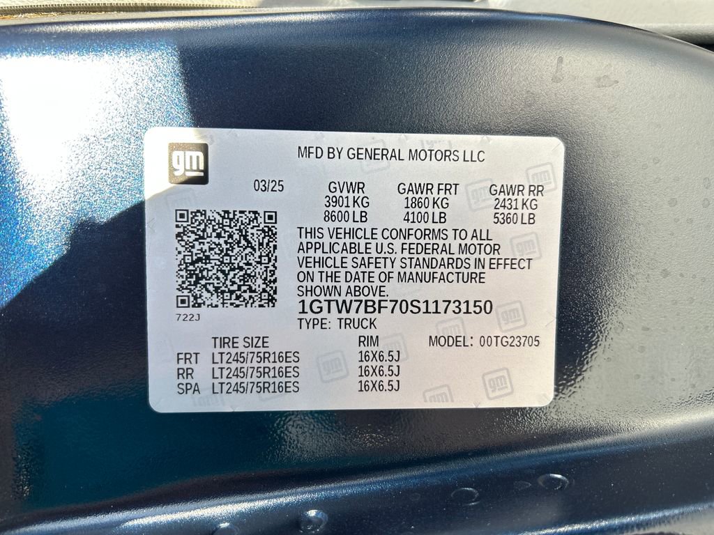 Used 2025 GMC Savana 2500 Extended w/ Driver Convenience Package image 27