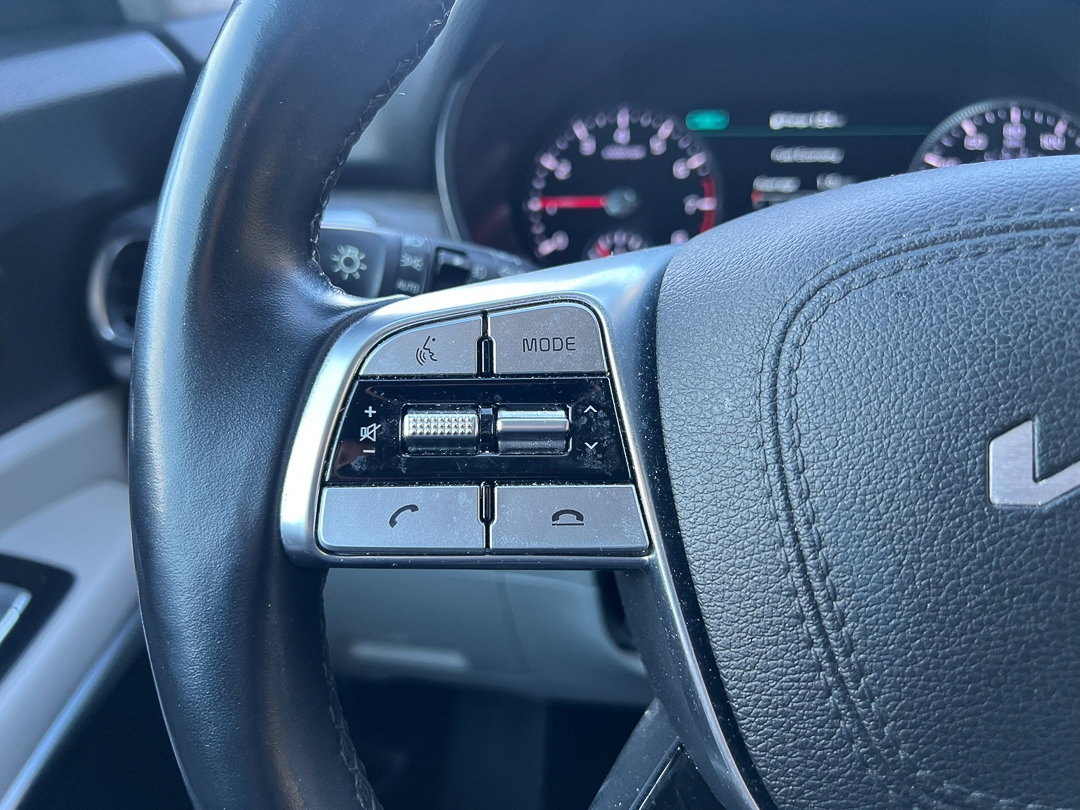 Used 2022 Kia Telluride SX w/ SX Prestige Package image 21