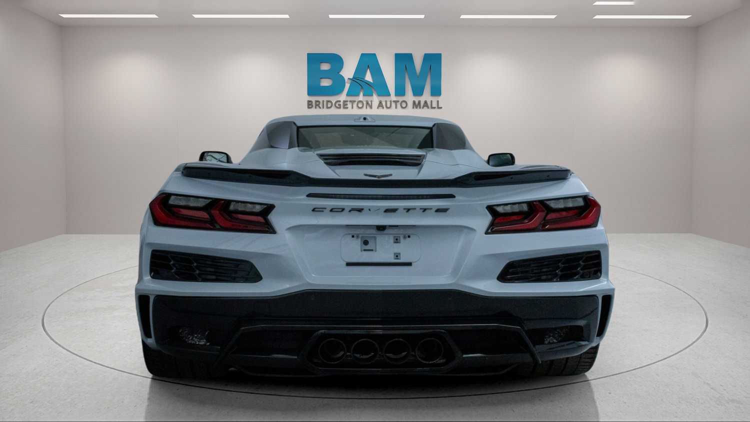 Used 2024 Chevrolet Corvette Z06 RWD image 6