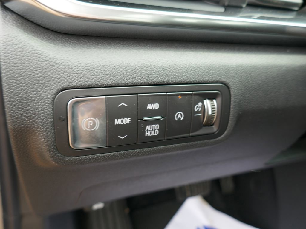 New 2026 GMC Terrain Denali w/ LPO, Black Badging Package AWD/4WD image 19