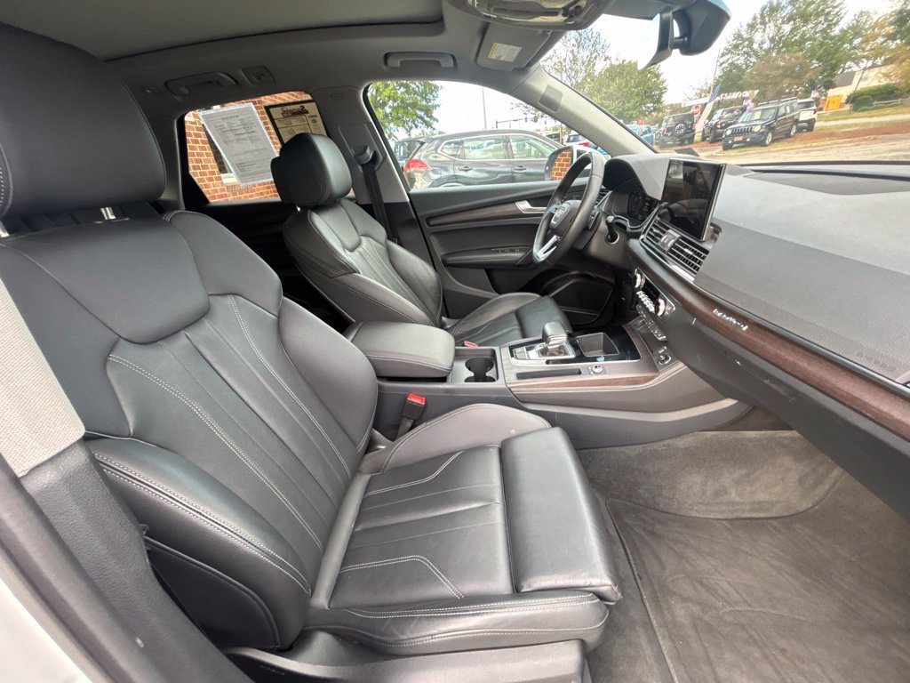 Used 2024 Audi Q5 2.0T Premium Plus AWD/4WD image 17