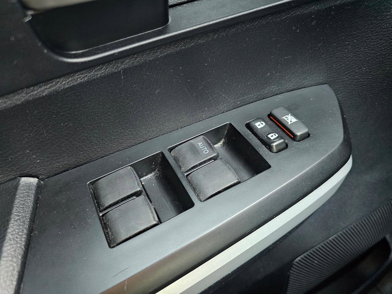 Used 2020 Toyota Tundra SR5 w/ SR5 Convenience Package image 40