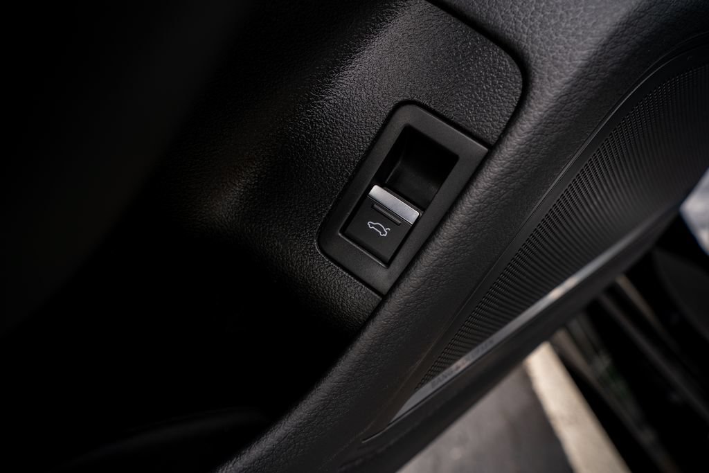 Used 2022 Audi RS 6 AWD/4WD image 33