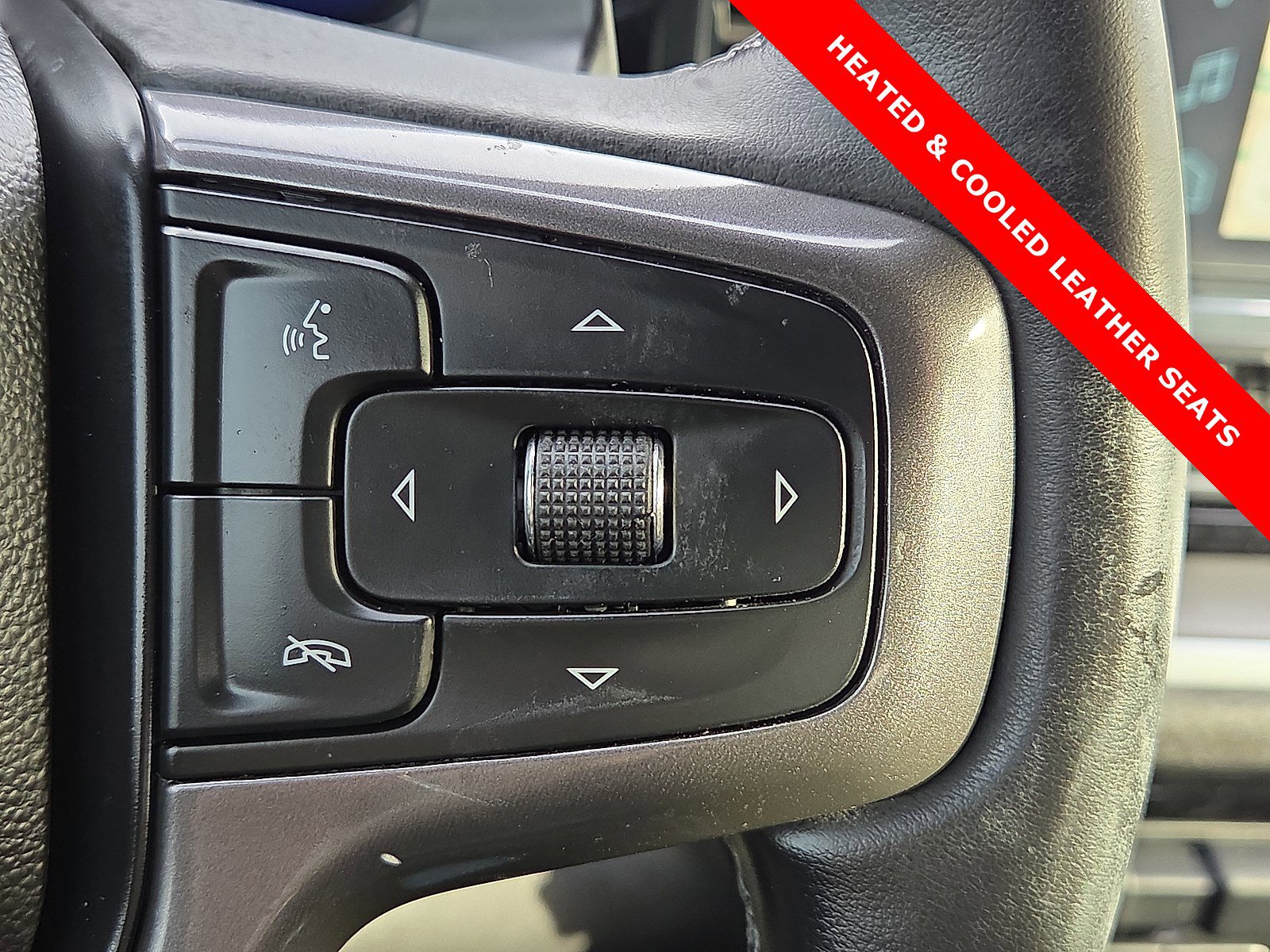 Used 2025 Chevrolet Silverado 1500 High Country w/ Technology Package image 22