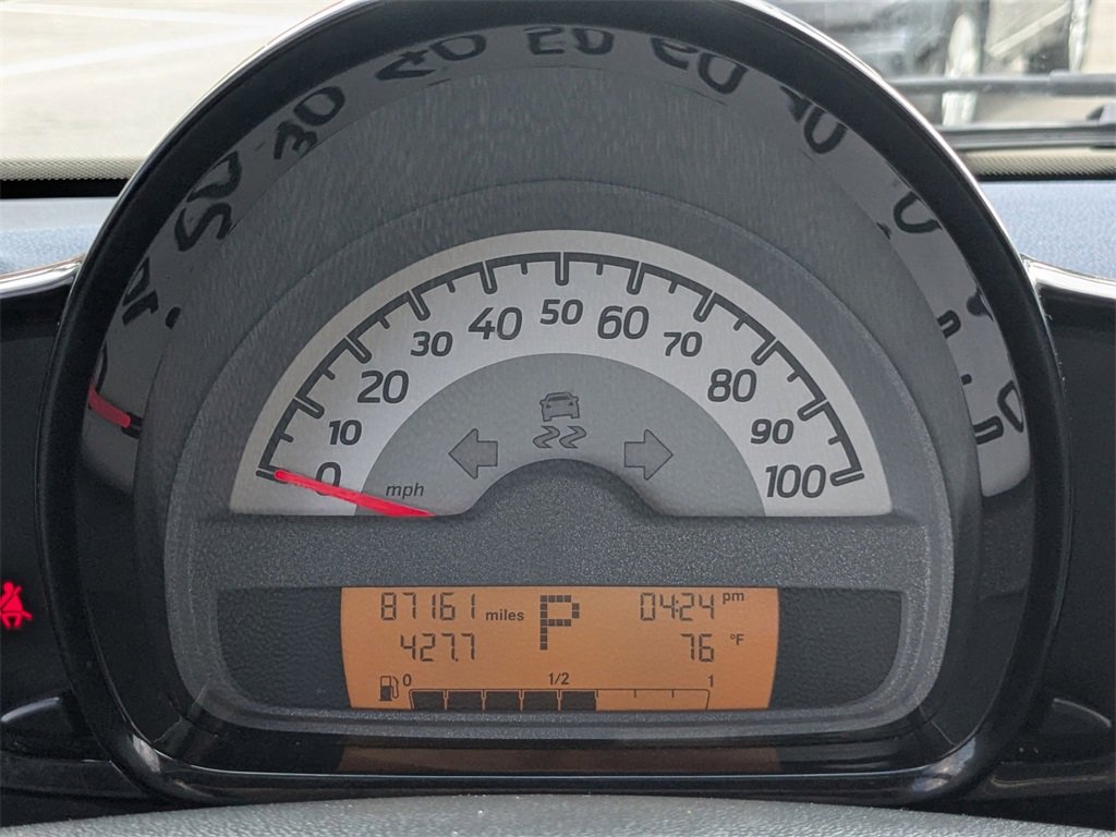 Used 2015 smart fortwo passion image 22