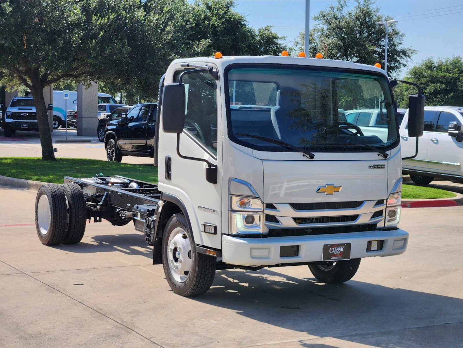 New 2025 Chevrolet Low Cab Forward image 2