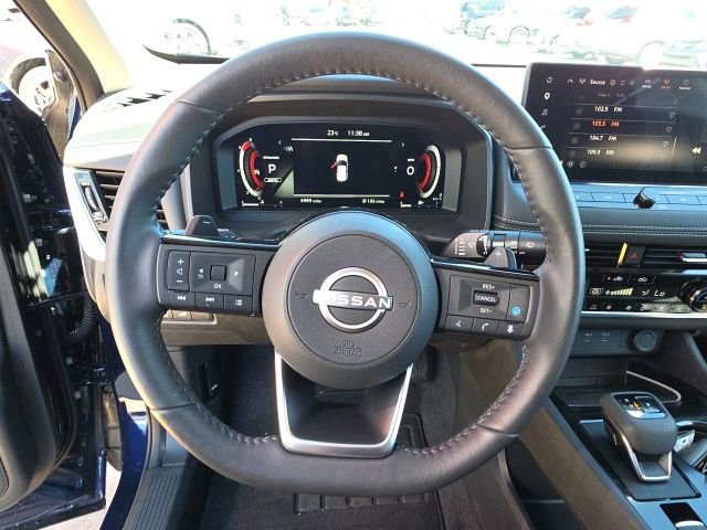 Used 2024 Nissan Rogue SL w/ SL Premium Package image 16