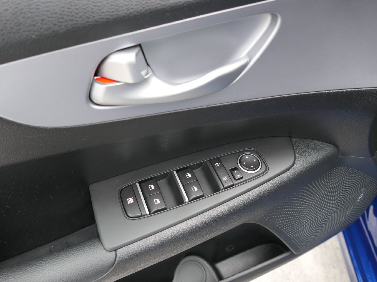 Certified 2024 Kia Forte LXS FWD image 13