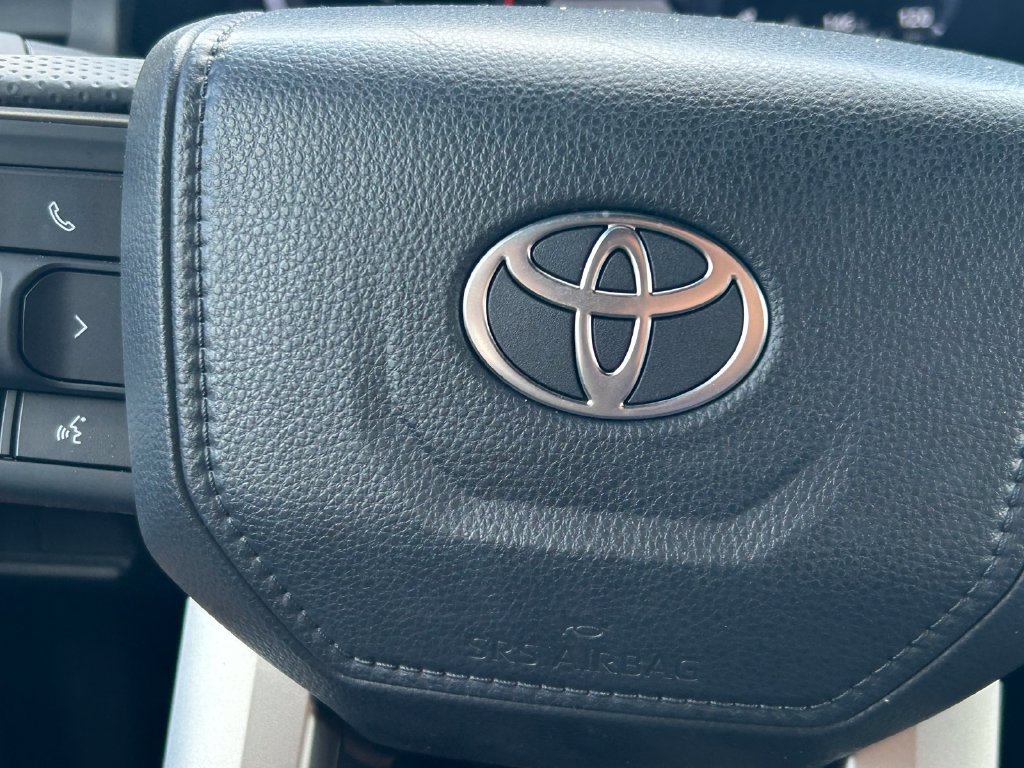 Certified 2026 Toyota 4Runner TRD Off-Road AWD/4WD image 34