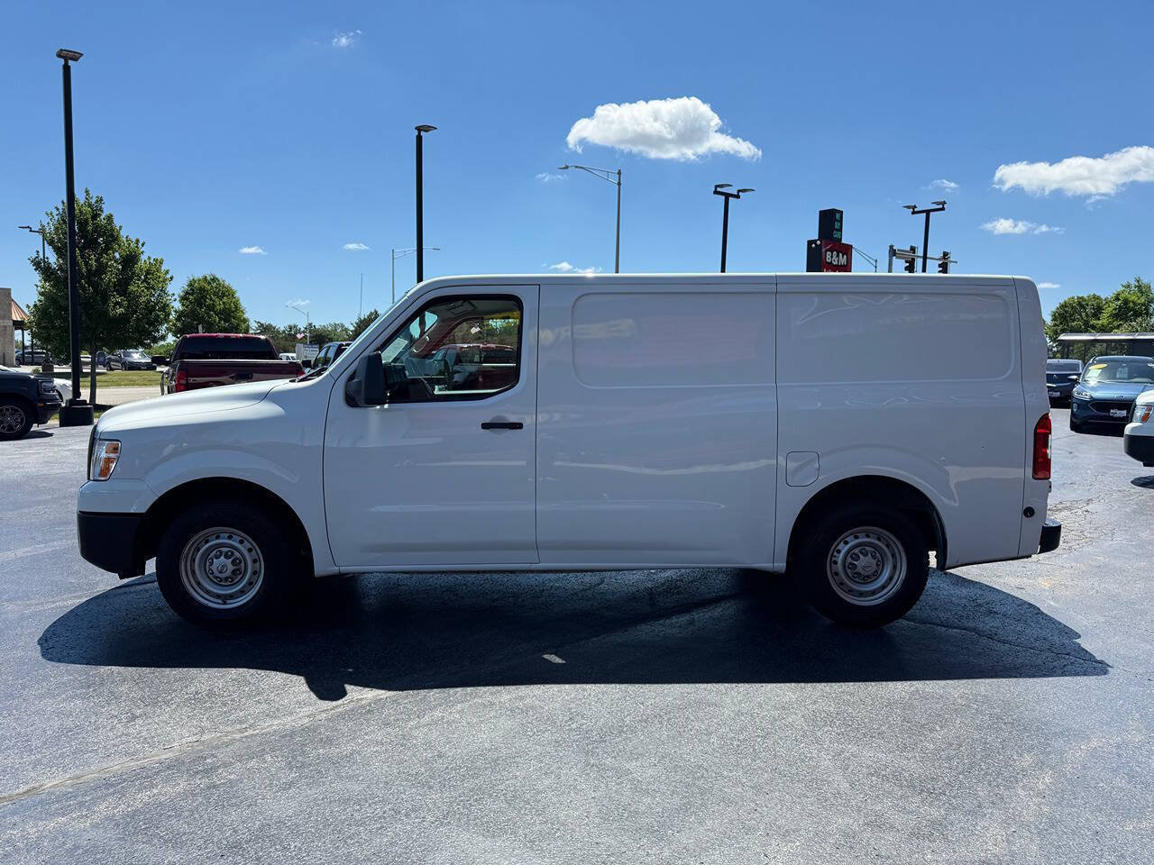 Used 2021 Nissan NV 2500 S RWD image 4